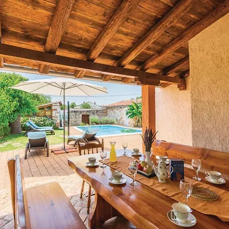Casa Rustica In Matohanci - Haus Fuer 6 Personen Holiday home Kanfanar